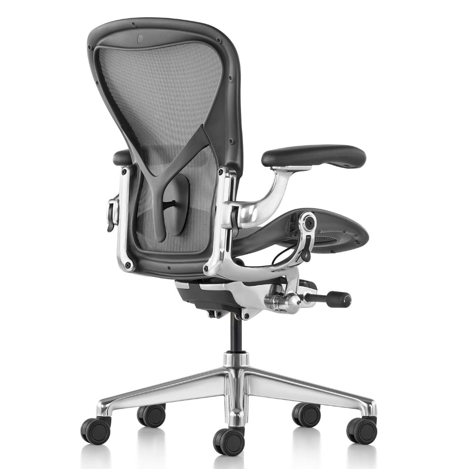 Herman Miller Aeron Remastered in alluminio lucido ricondizionata