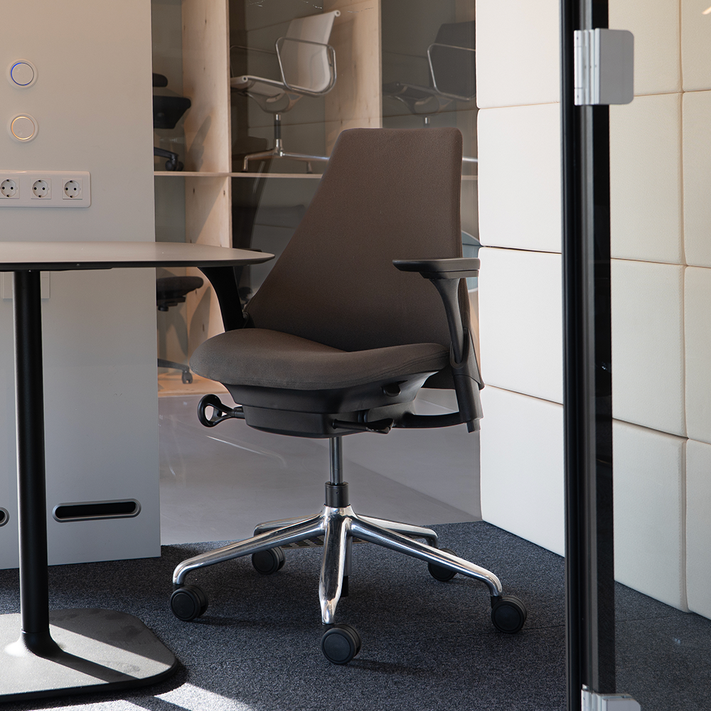 Herman Miller Sayl Refurbished